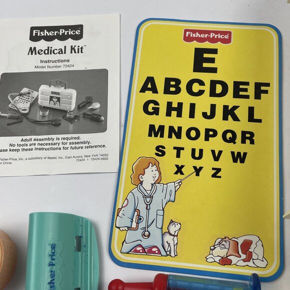 Fisher Price Medical Doctor Kit Pretend Play Toy Set 1997 Preschool Vintage - Picture 3 of 7